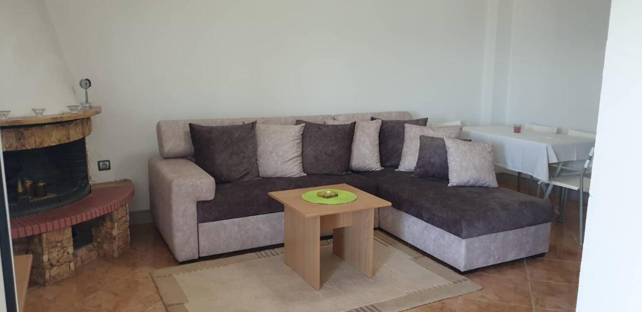 No 1 Apartment Sretenovo